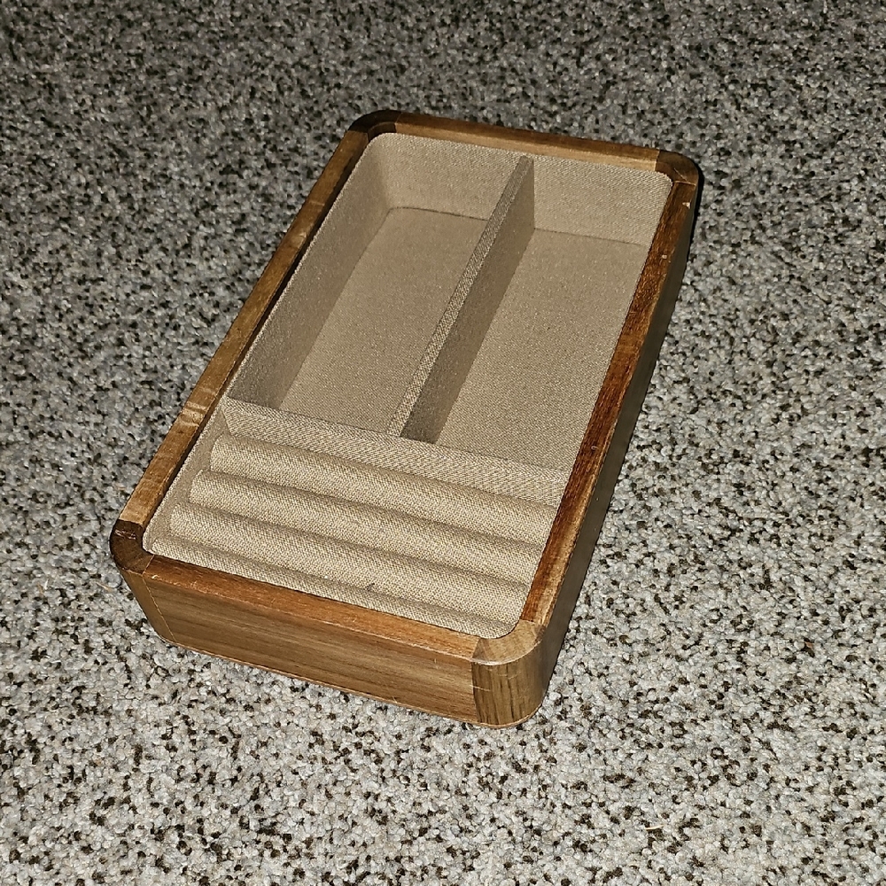 Wooden Jewelry Organizer with Beige Lining Threshold